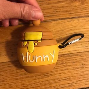 Airpods case cover- Winnie the Pooh